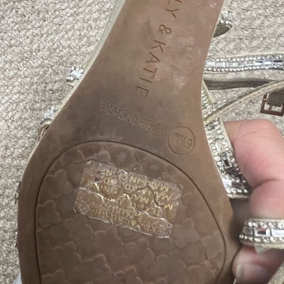 Kelly & Katie Wedge Summer Sand Rhinestone Shoe size 6.5 silver - Picture 7 of 8